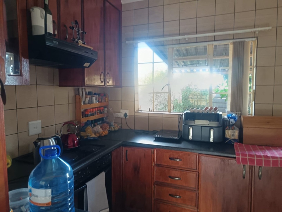 2 Bedroom Property for Sale in Rhodesdene Northern Cape